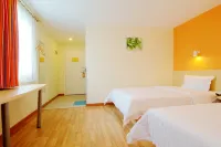 Shankee Hotel (Shangqiu High-speed Railway Station) - parking