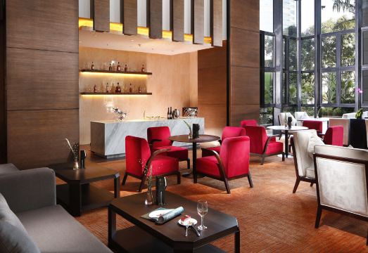 리아 찰턴 호텔 선전