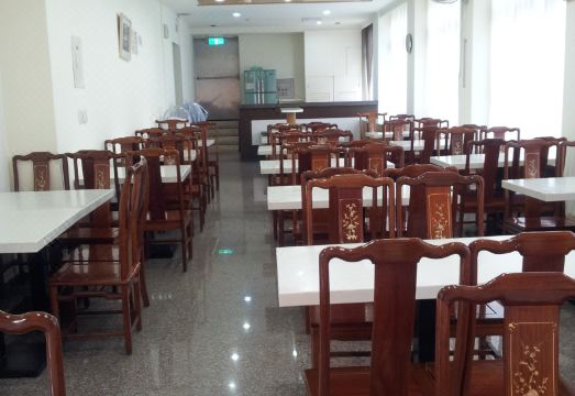 펑 쿼 호텔 외경