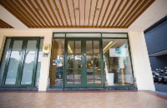 Hotel Color Hotels near Bade Park