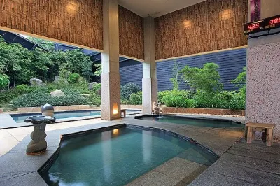 Jun Yong Quan Spa Hotspring Resort Отели в г. Синьбэй