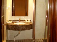 Super 8 Hotel (Beijing Fengbo Metro Station) Hotels near Fengbo Station