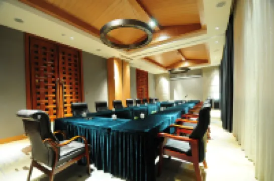 Zhangjiakou Tangyin Hot Spring Holiday Hotel