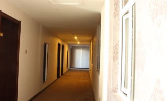 Bali Bauhinia Business Hotel