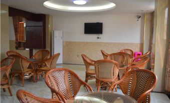 Ledong Fujiayuan Holiday Hotel