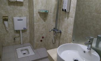 Ledong Romantic Park Business Hotel