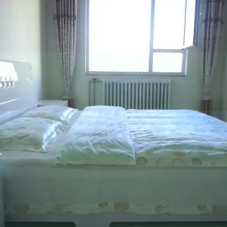 Yu County Xiaoxiao Guest House