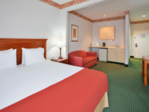 Holiday Inn Express & Suites BATESVILLE by IHG
