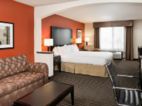 Holiday Inn Express & Suites CHOWCHILLA - YOSEMITE PK AREA by IHG Hotels in Madera County