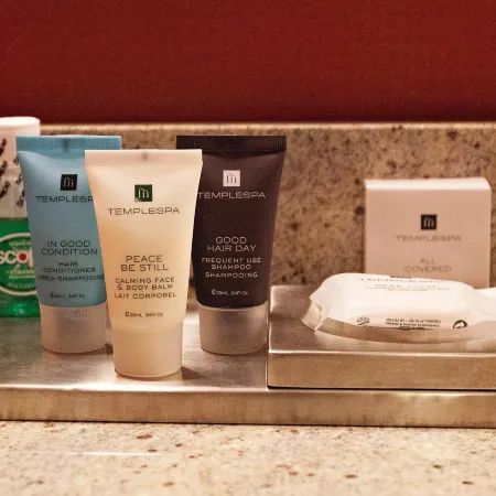 Crowne Plaza HOUSTON GALLERIA AREA by IHG Отели рядом с достопримечательностью «Водяная стена»