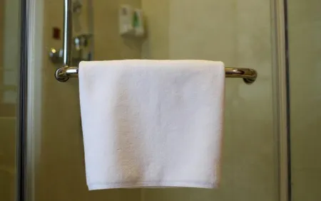 Shanghai Huaxi Meishi Hotel (Songjiang New Town Renmin North Road) Отели рядом с достопримечательностью «Shanghai University of Engineering Science (Longteng Road)»