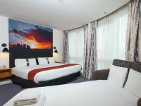 Holiday Inn Salisbury - Stonehenge Các khách sạn ở Amesbury