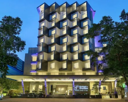Holiday Inn Express JAKARTA WAHID HASYIM by IHG โรงแรมในเซ็นทรัลจาการ์ตา