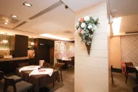 Unique Holiday Hotel - servizio colazione