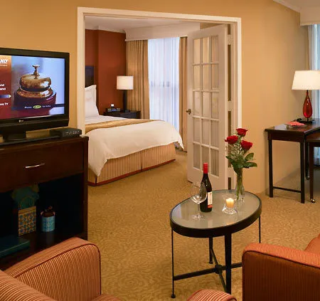 Chicago Marriott Suites O'Hare