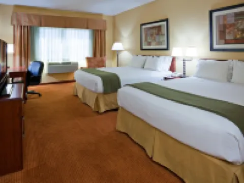 Holiday Inn Express & Suites STEVENS POINT by IHG Hotels in Stevens Point
