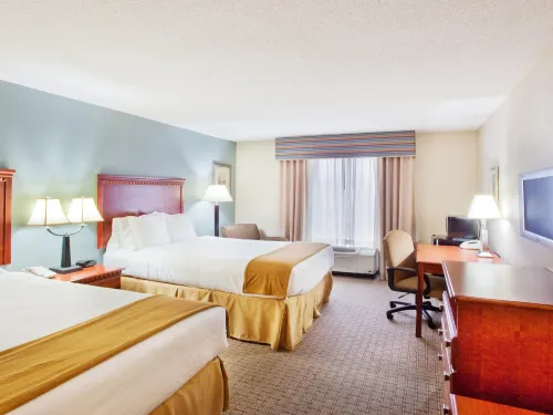 La Quinta Inn & Suites by Wyndham Covington Hotels in Covington