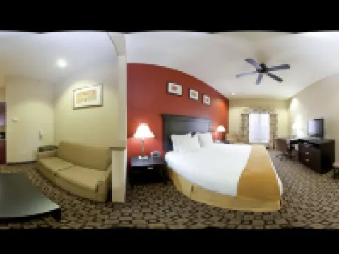 Holiday Inn Express & Suites CLINTON by IHG Hotels in Clinton