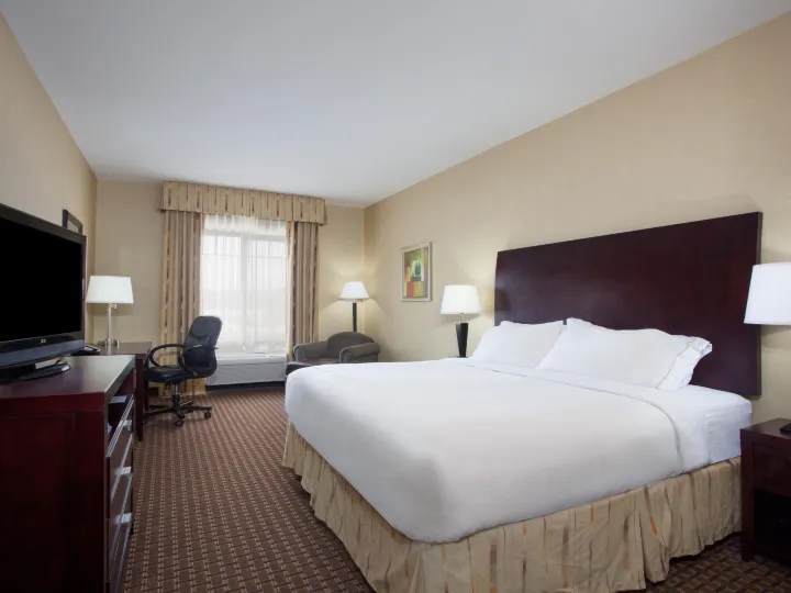 Holiday Inn Express & Suites Newport