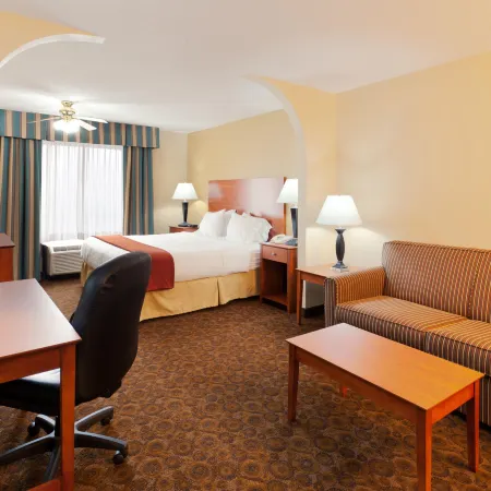 Holiday Inn Express & Suites BIRMINGHAM NE - TRUSSVILLE by IHG