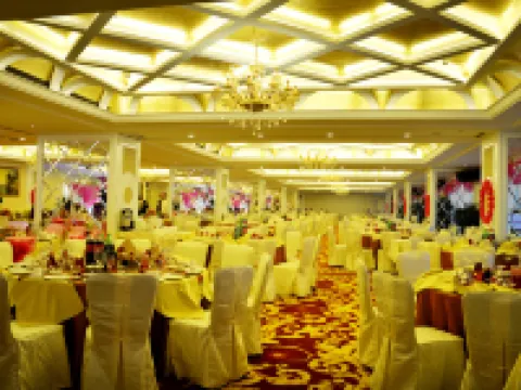 Luoding International Hotel Hotel di Luoding