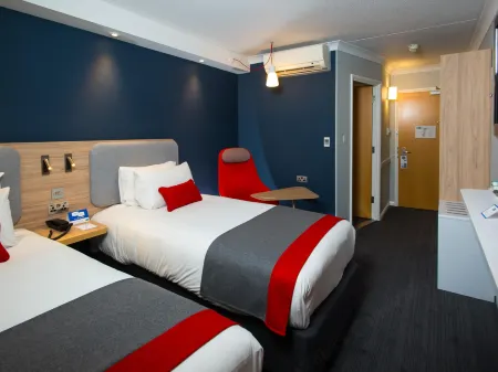 Holiday Inn Express London-Hammersmith Отели рядом с достопримечательностью «Oxygen Acton»