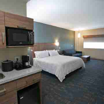 Holiday Inn Express & Suites MEXICALI by IHG Rooms