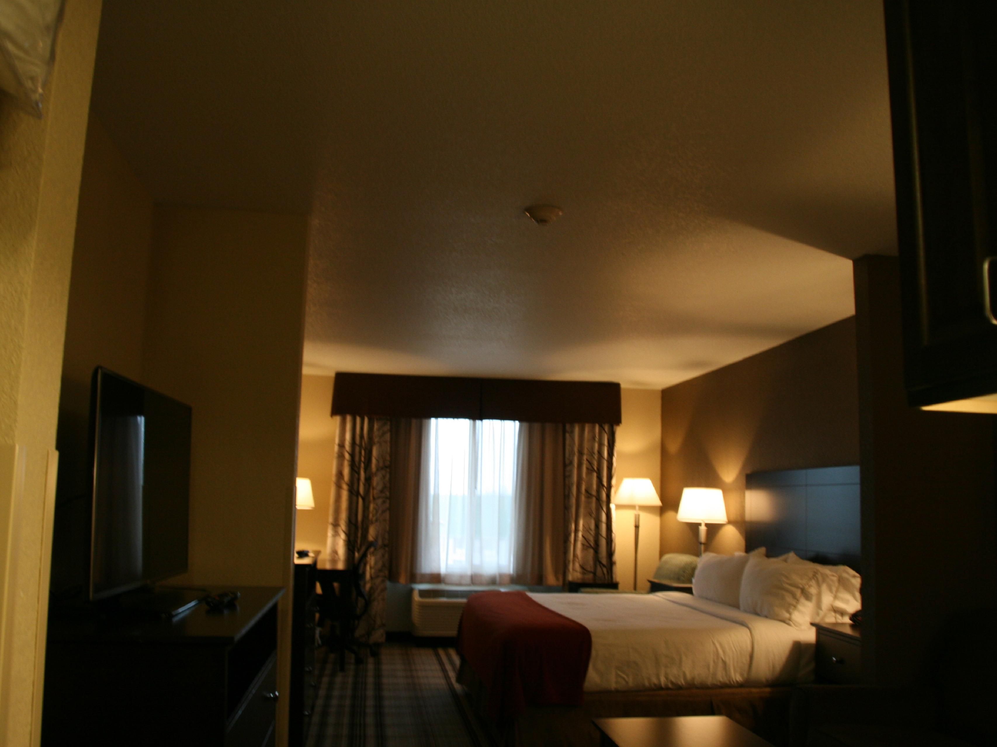 Holiday Inn Express & Suites Nevada, an Ihg Hotel