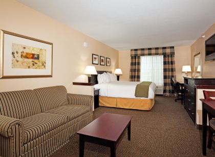 Holiday Inn Express & Suites Longmont - Boulder Area