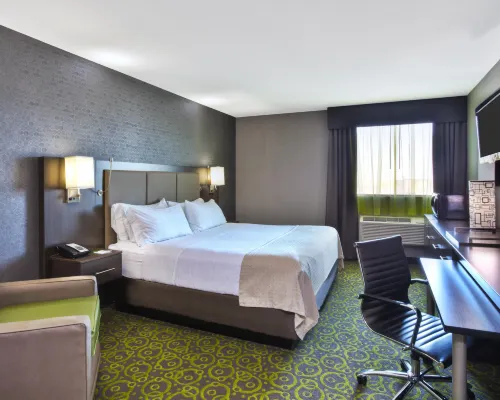 Holiday Inn Express WINNIPEG AIRPORT - POLO PARK by IHG Hotels near Assiniboia Downs