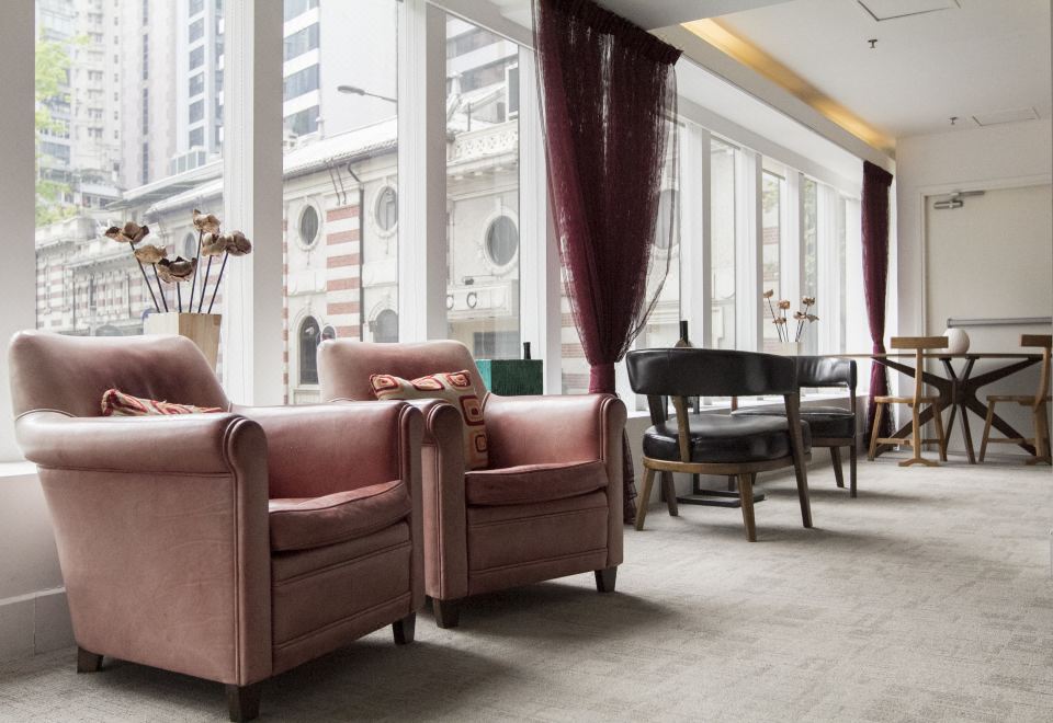 2. 미니 호텔 센트..