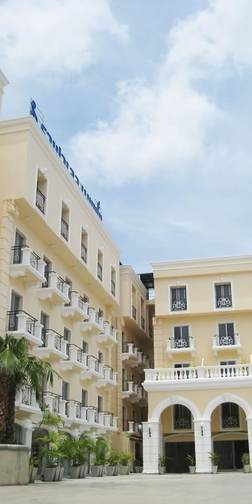 รูปภาพของราฟาเอล แมนชั่น