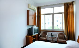 Zhuji Dongxing Hotel