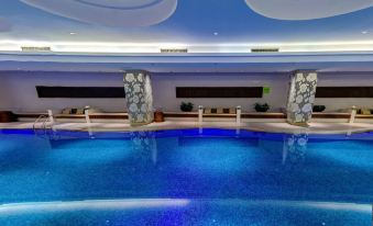 Jinling Hotel Beijing - Housity