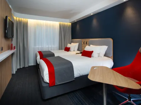 Holiday Inn Express London-Hammersmith, an IHG Hotel