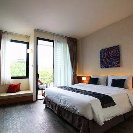 Apo Hotel