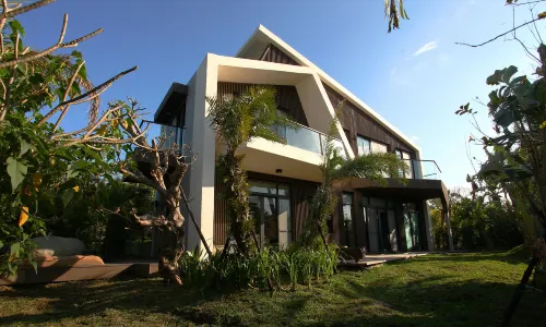 The House15 Villa