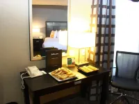 Holiday Inn Ontario Airport