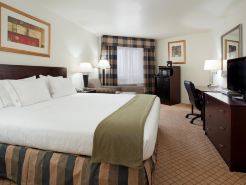 Holiday Inn Express & Suites Colorado Springs Airport