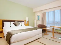 Holiday Inn Dar ES Salaam City Centre Hoteles cerca de Coco Beach