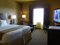 Holiday Inn Express & Suites George West