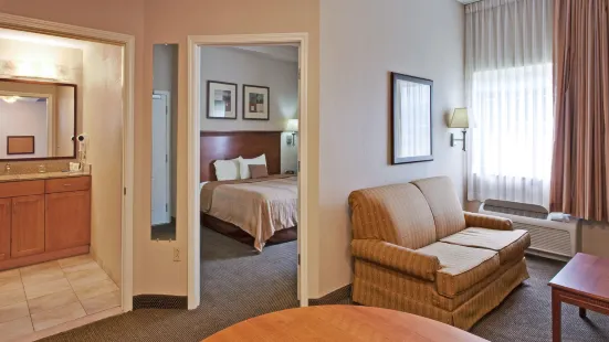 Candlewood Suites Hattiesburg