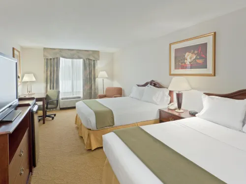 Holiday Inn Express Lordstown-Newton Falls/Warren Hotels in Warren