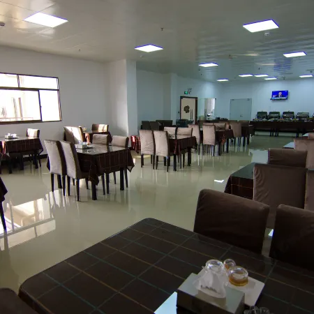 Biancheng Hotel