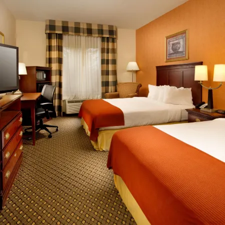 Holiday Inn Express & Suites CHAMBERSBURG by IHG