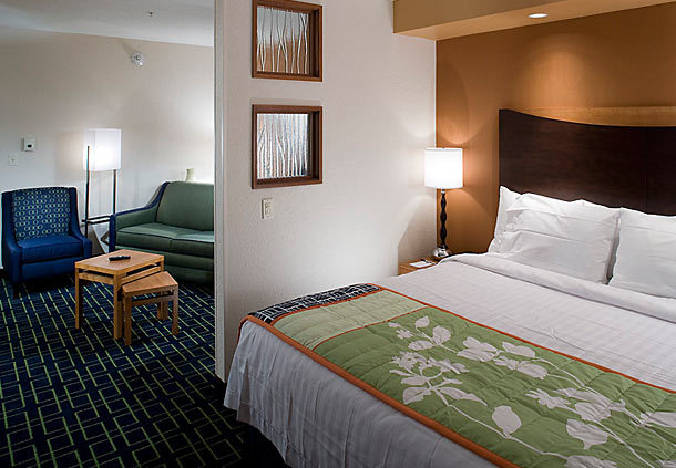 Fairfield Inn & Suites Kansas City Overland Park