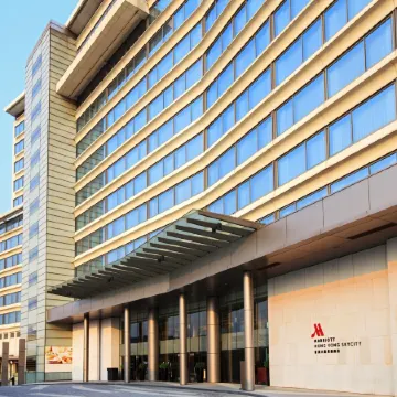 Hong Kong SkyCity Marriott Hotel Отели рядом с достопримечательностью «Аутлет Citygate»