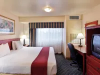 โรงแรม ฮอลิเดย์ อินน์ เอ็กซ์เพรส แอนด์ สวีทส์ เอเวอเร็ตต์ บาย IHG - ที่มีสปา