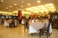 The Center Hotel Hotels in Yantai