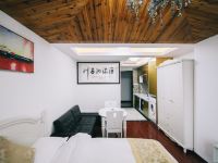 行客国际公寓(广州区庄地铁站店) - 城景商务大床房